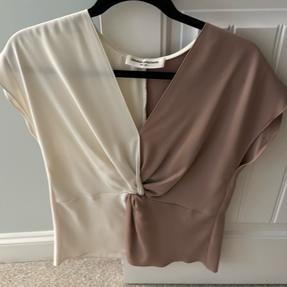 Two tone twist blouse